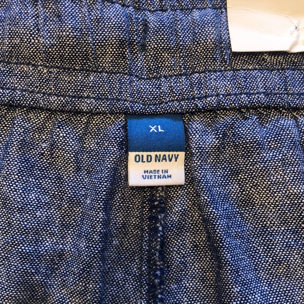 Old Navy Linen Shorts - Picture 2 of 11